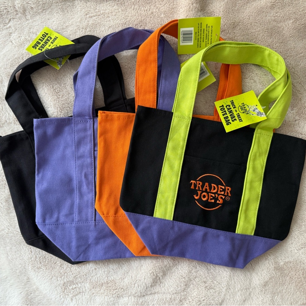 NWT (Set of 4) Trader Joe’s Halloween Mini Canvas… - image 10